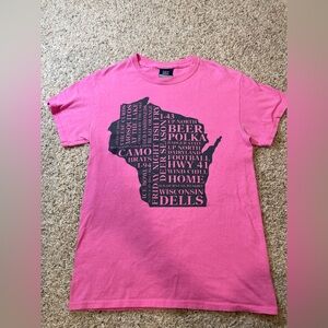 Wisconsin T-Shirt. Size small